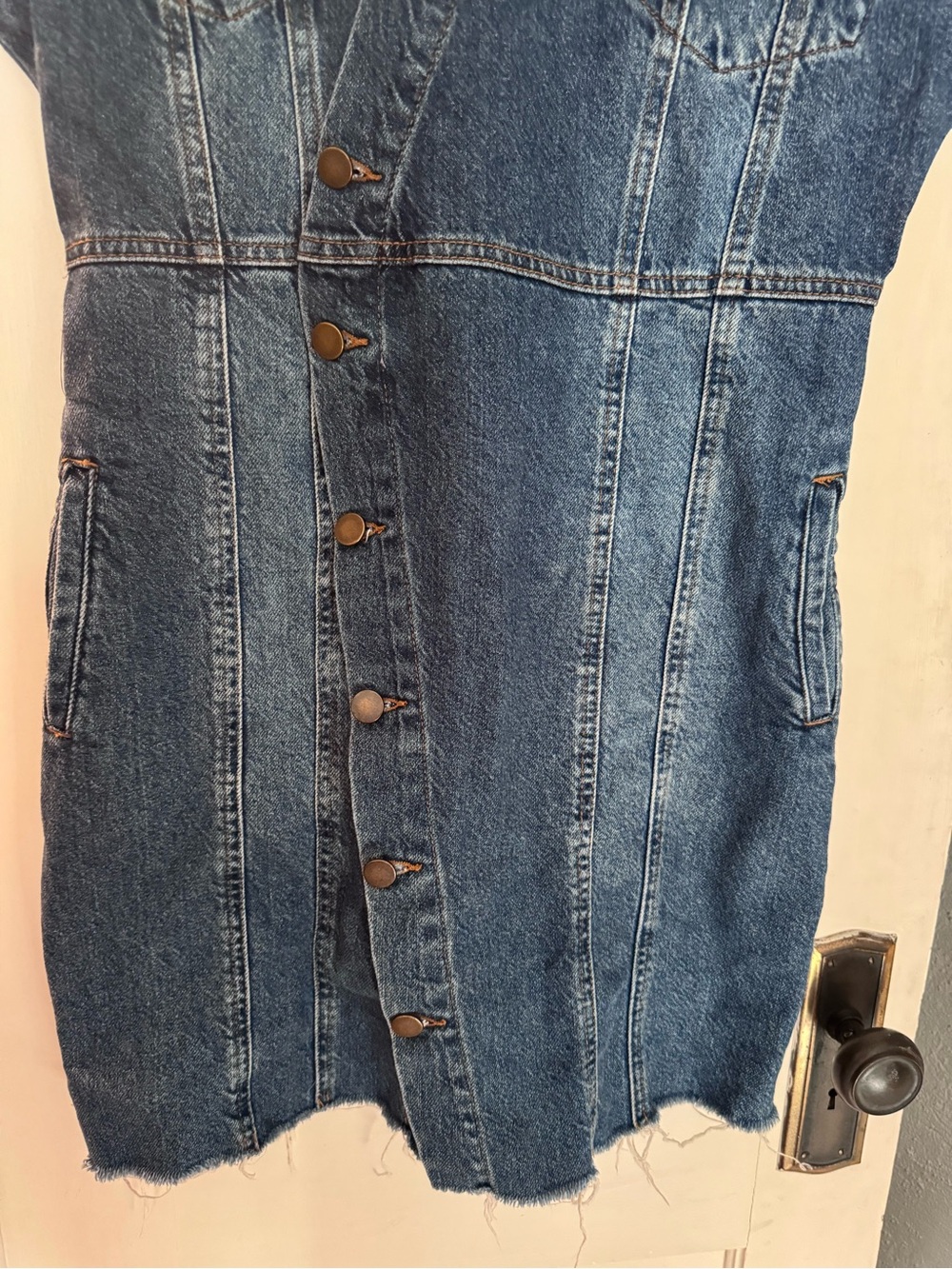 Free People ‘The City’ asymmetrical blue denim jean frayed mini dress Size Large - Picture 4 of 6